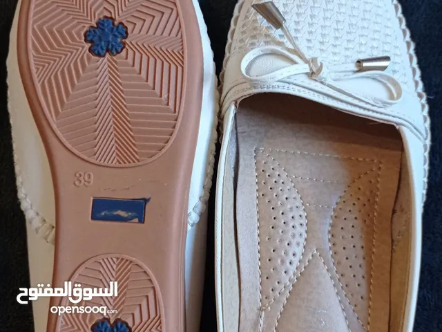 White Comfort Shoes in Tripoli