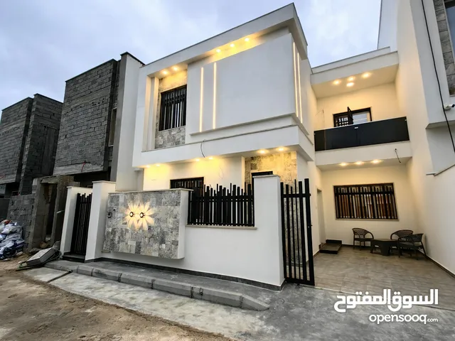 370 m2 More than 6 bedrooms Villa for Sale in Tripoli Al-Serraj