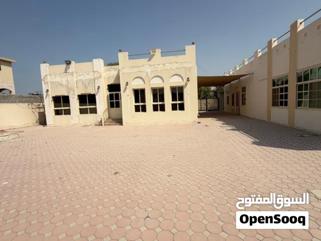 للايجار فيلا في الظيت الجنوبي