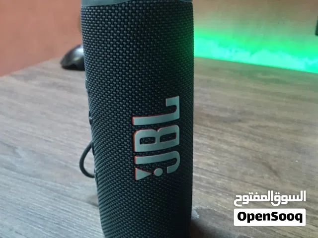 JBL Flip 6 Waterproof Portable Bluetooth Speaker سماعة فلب6 للبيع كيبورد ابل ويرلس ابلتوث