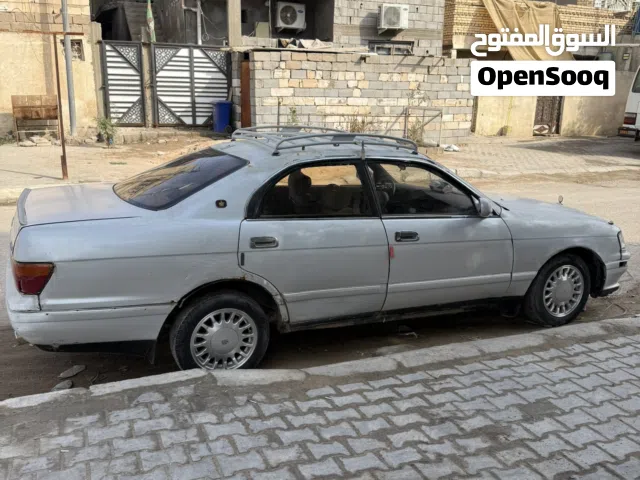 تيوتا كراون بطة 1994