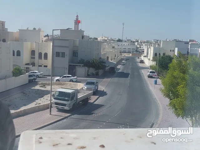 shared 1 room in 2bhk flat 100 bhd with ewa for indian or Pakistani. for bachelor only.