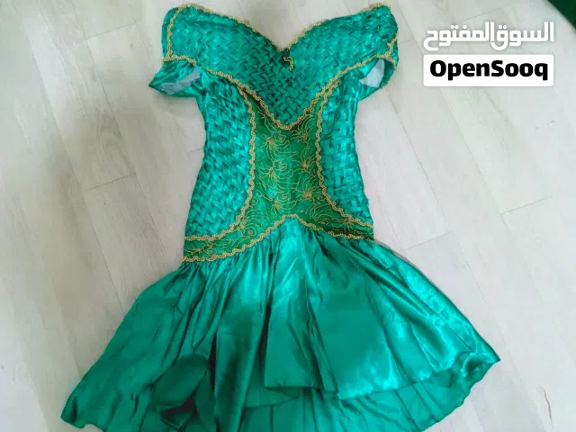 3 فساتين كلاسيكية جديدة