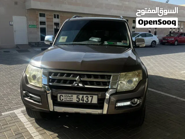 2016 ميتسوبيشي باجيرو GLS