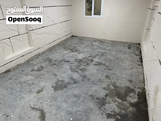 غرفه وصاله ومطبخ وحمام