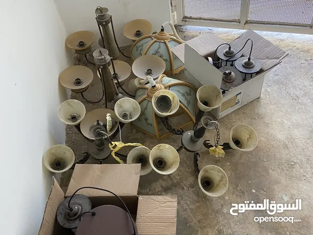 مجموعة ثريات للبيع