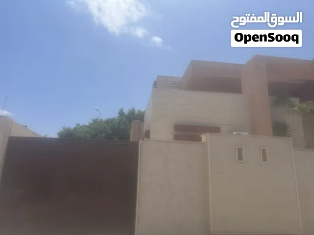 فيلا للإيجار