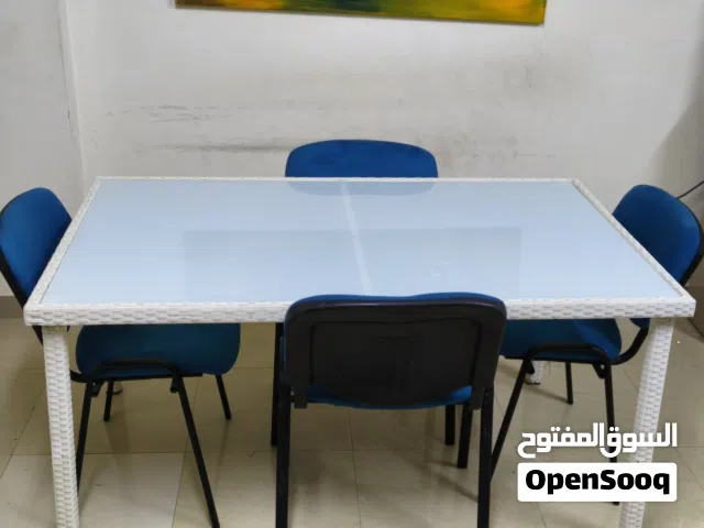 For travel reasons Luxury Modern Dining Set by Ottimo ( Very clean, like new.)