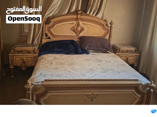 غرفة نوم حفر مصري ملوكية لون بيج وذهبي