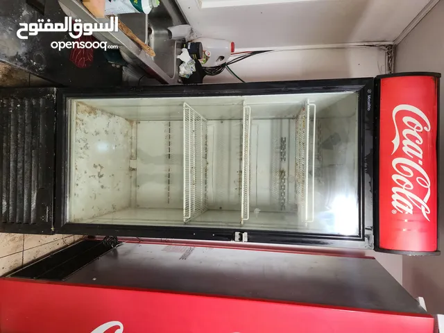 ثلاجة كولا باب واحد