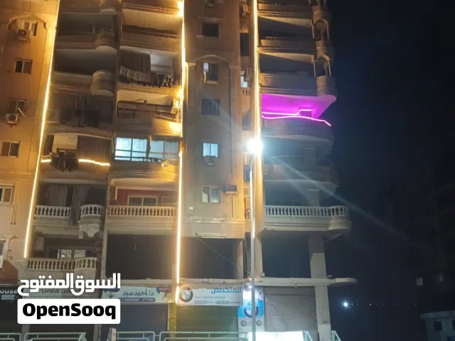 شقه تمليك  المريوطية الرئيسي فيو روعه غير مجروحه تماما شارع عرضه 80م رسبشن اربع قطعه و3 غرف و2 حمام
