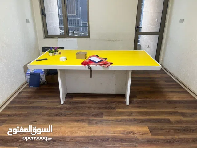 طاولة لجماعات طول 2متر ونص