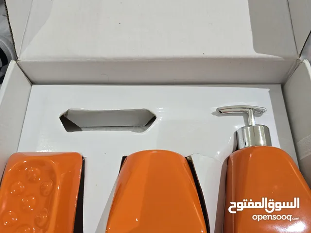 طقم حمام جديد بالكرتون