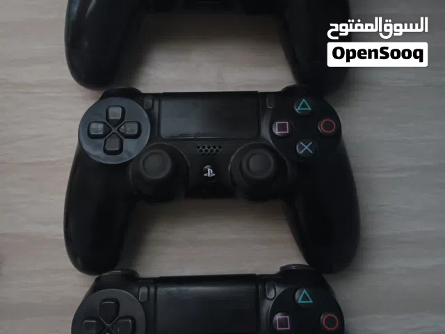 السلام عليكم ورحمه الله وبركاته للبيع ايادي بلاي ستيشن 4 اصلي مستعمل