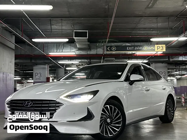 هونداي سوناتا 2021 كرت ابيض( كلين ) لون لؤلؤي مميز بسعر مغري جداً