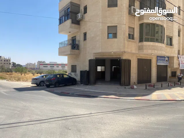 محلات او مخازن تجارية للبيع