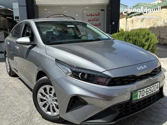 استأجره الان كيا سيراتو موديلات 2023 فل كامل الاضافات وكالة للايجار الان بأسعار تنافسية