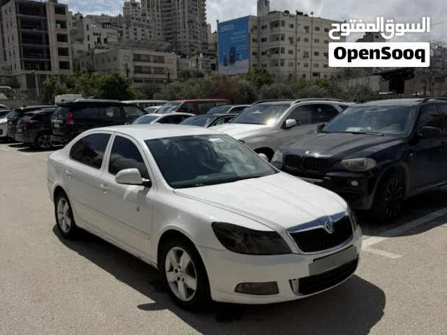 2010, سكودا, اوكتافيا, Standard