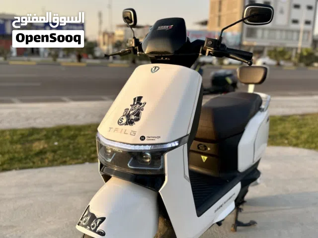 دراجة تيسلا للبيع في البصرة نضيفه فووول مكفولة من كلشي كامله مكملة في البصرة