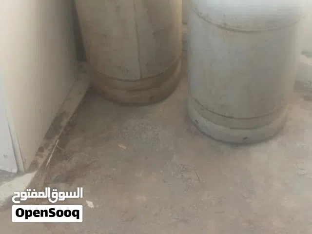 cylinder Empty available and also fridge dubal door family used working fast check noporblm