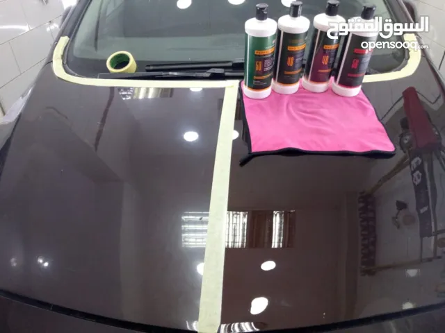 فني خدمات عناية بالسيارات فجدة