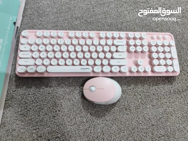 كيبورد مع موس كامل