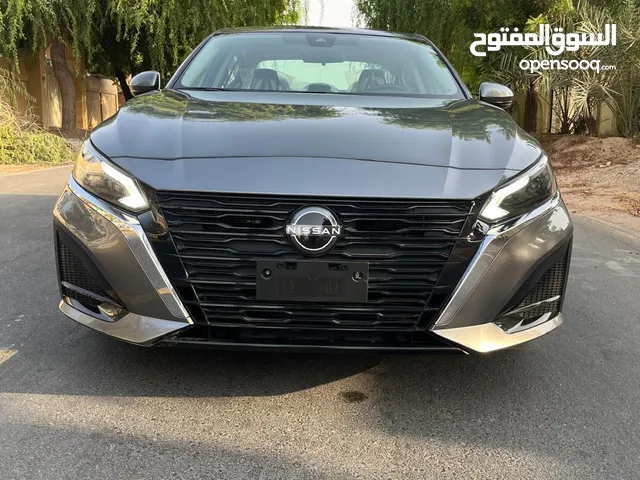 للبيع نيسان التيما 2023 sv