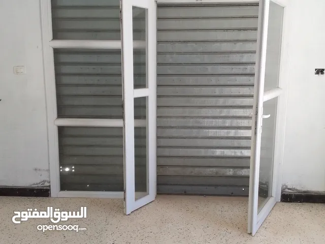باب مستعمل للبيع