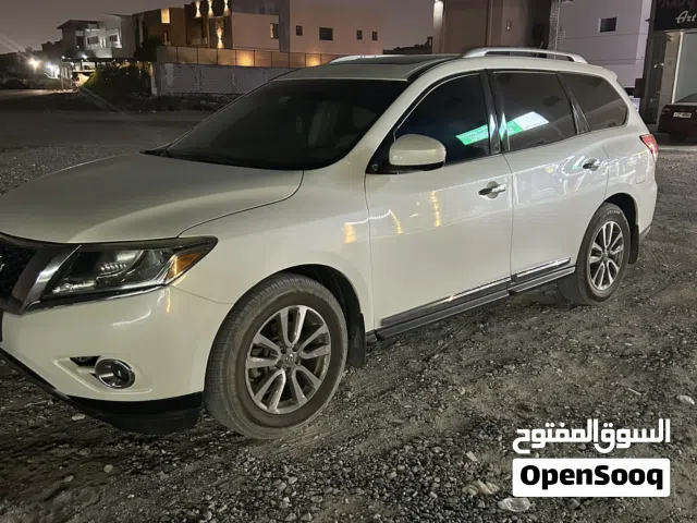 2015 نيسان باثفايندر SL
