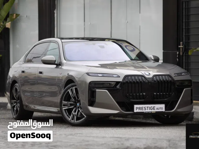 2023, بي ام دبليو, الفئة 7, 735