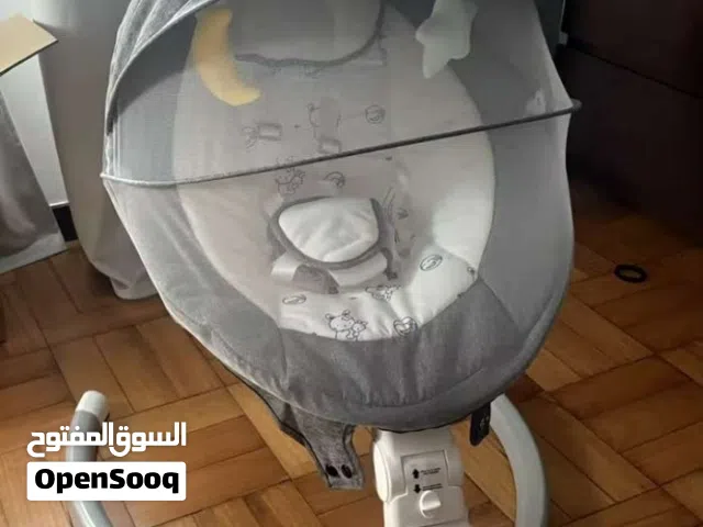 للبيع كرسي هزاز للاطفال وكرسي لتناول الاكل وكرسي المشي