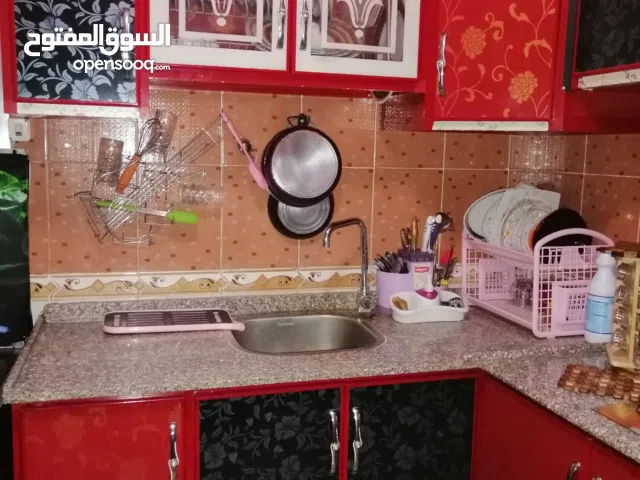 مطبخ المونتال كامل استعمال نضيف جداااا ورخام جرانيت ممتاز كالجديد