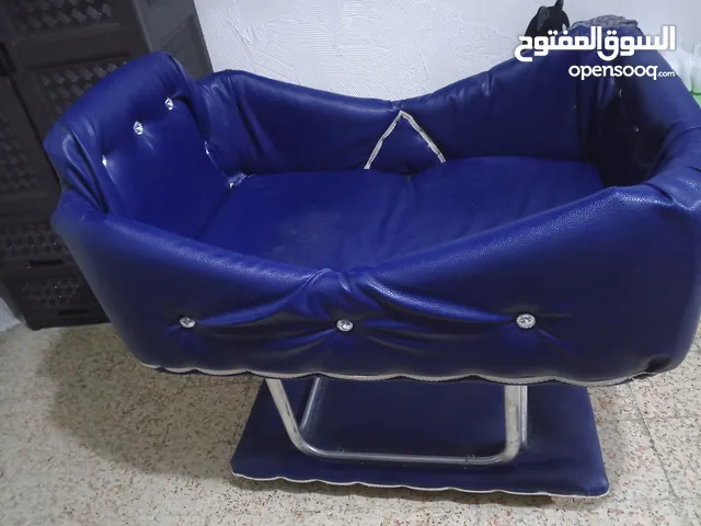 تخت بيبي بحاله ممتازه للبيع