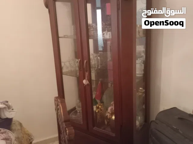 طاولة سفرة وتبعاتيها