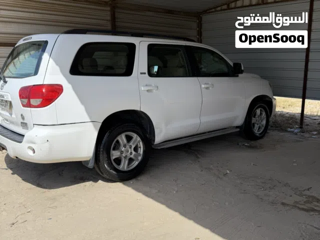 تويوتا سكويا 2010