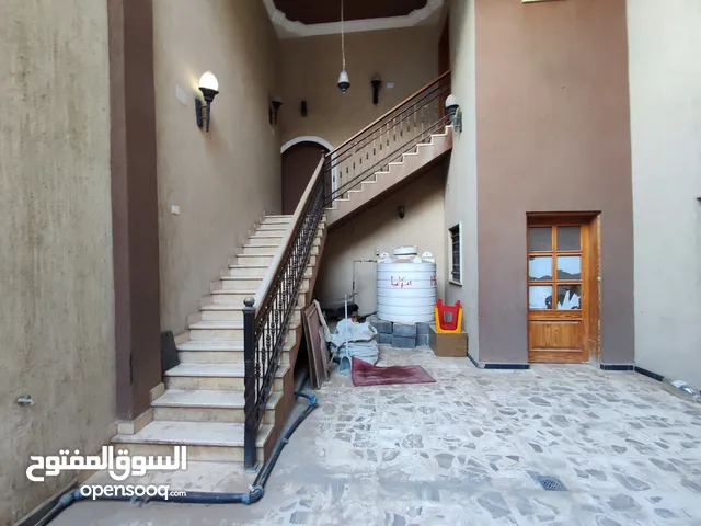 8 m2 5 Bedrooms Apartments for Rent in Tripoli Souq Al-Juma'a