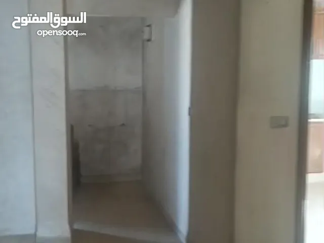 80 m2 3 Bedrooms Apartments for Sale in Amman Jabal Al-Taj