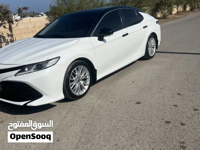 2019 تويوتا كامري LE