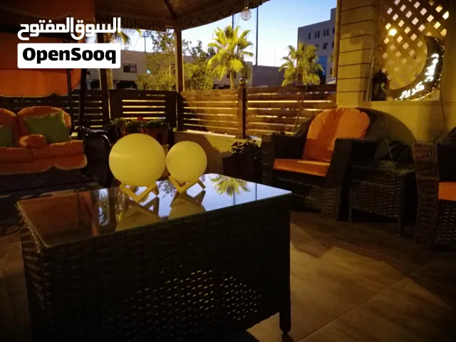 ؛ شقه ارضيه في عرجان شارع كليه الرياضه للبيع