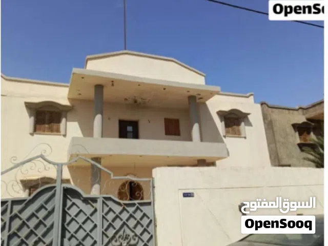 410 m2 More than 6 bedrooms Villa for Sale in Tripoli Jazeerat Al-Fahm
