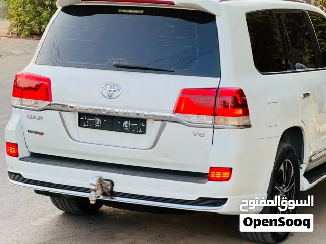 2016 Toyota Land Cruiser GXR
