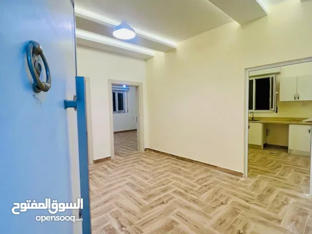 100 m2 2 Bedrooms Apartments for Rent in Tripoli Ain Zara