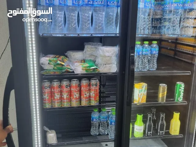 Comercial Double-Door Display Fridge ( Like New)