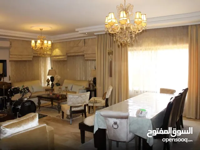 255 m2 4 Bedrooms Apartments for Sale in Amman Al-Shabah