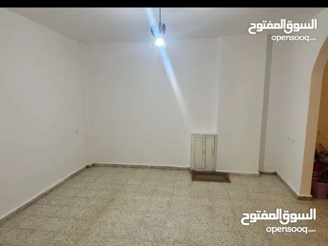 150 m2 3 Bedrooms Apartments for Rent in Ramallah and Al-Bireh Al Irsal St.