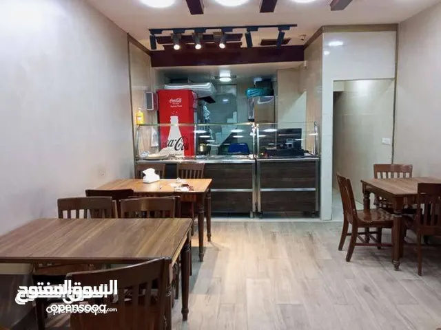 مطعم للبيع مع العدة او بدون