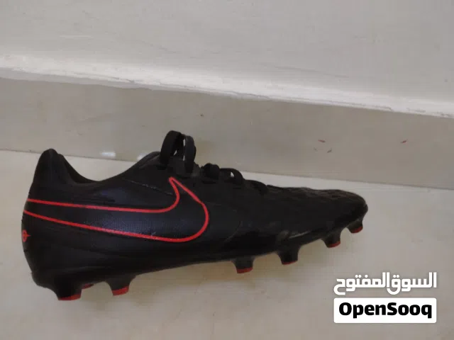 Nike Tiempo Size 40