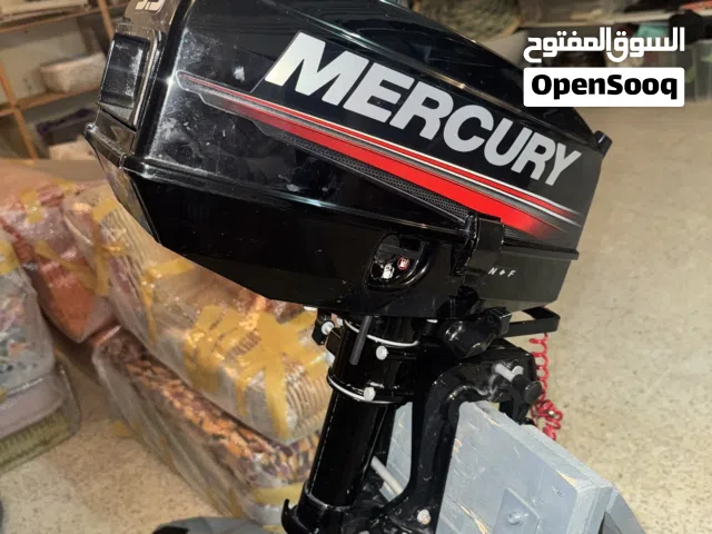 ماكينة Mercury 3.3 حصان مع دينقي بحالة ممتازة