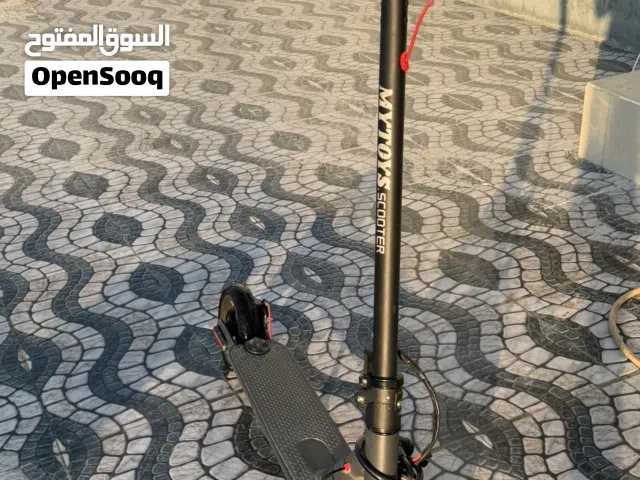 سكوتر كهربائي 5 بطاريات تيارين جداد مع شاحن سرعته 45 كيلو ممشا 17 ساعه