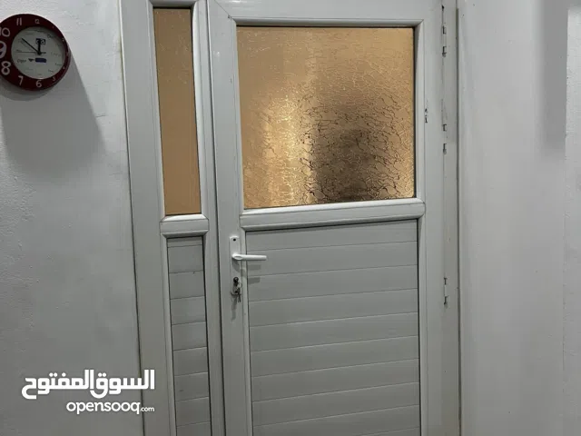 باب pvc شبه جديد